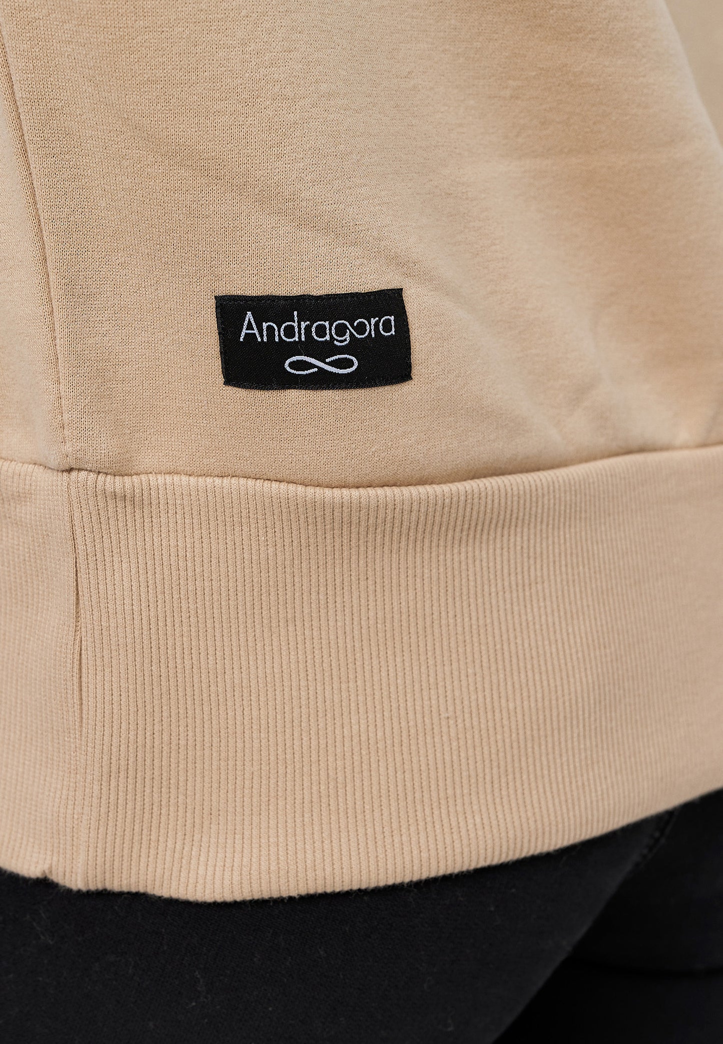 Andragora Sweatshirt "Mademoiselle" – Stilvolles Statement