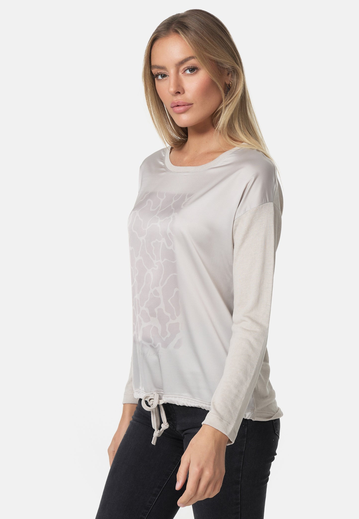 Decay Longsleeve "Simplicity" – Elegantes Design mit Rundhalsausschnitt