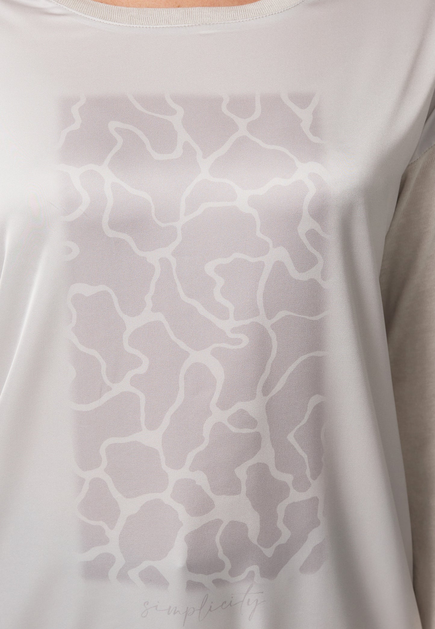 Decay Longsleeve "Simplicity" – Elegantes Design mit Rundhalsausschnitt