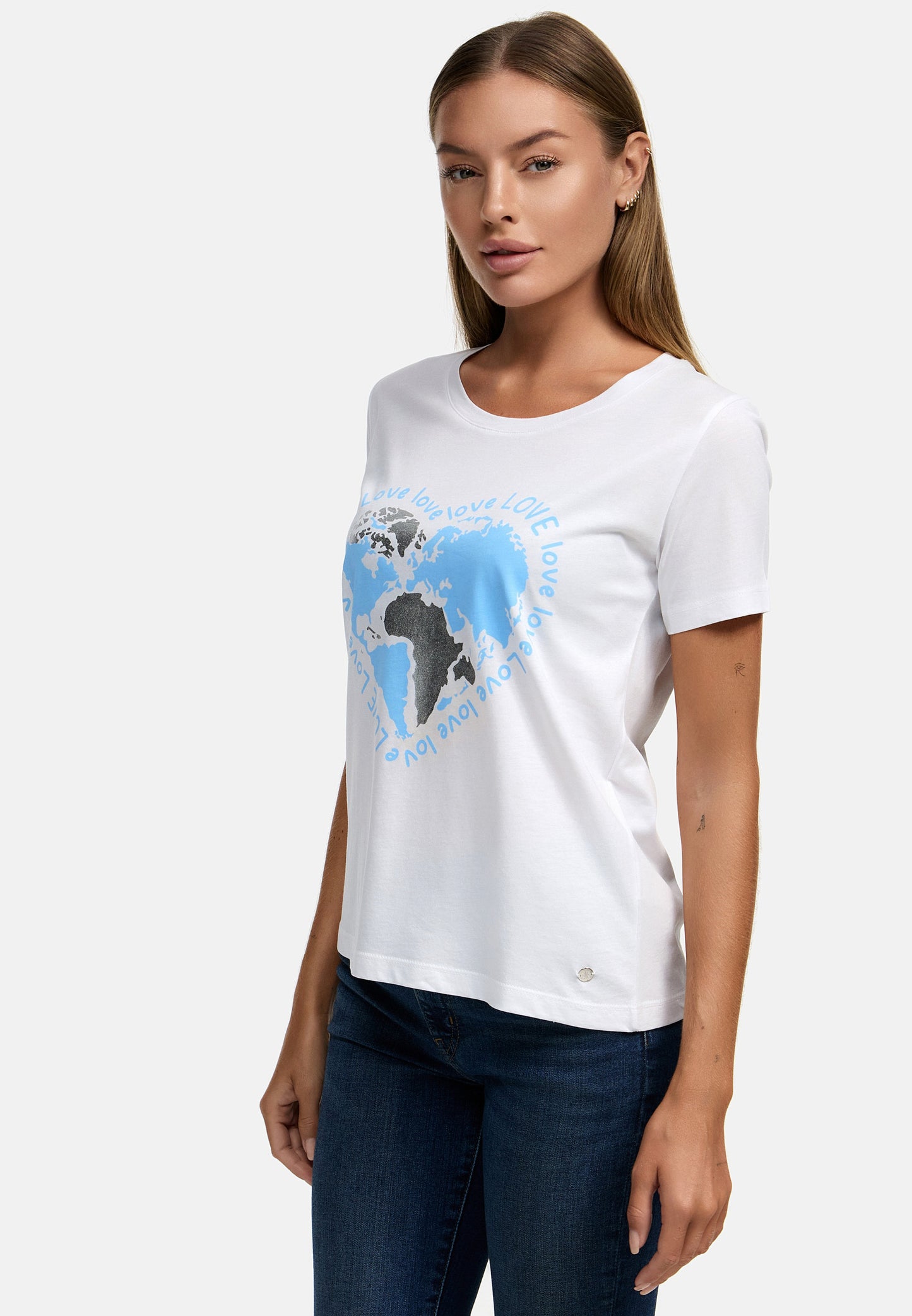 Decay T-Shirt – Love Schriftzug mit Herz und Weltkarte