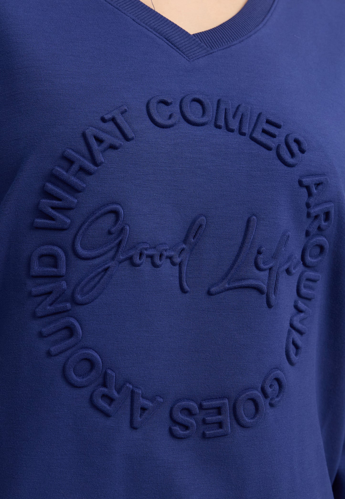 Decay Scuba Longsleeve – What Comes Around Goes Around & Good Life