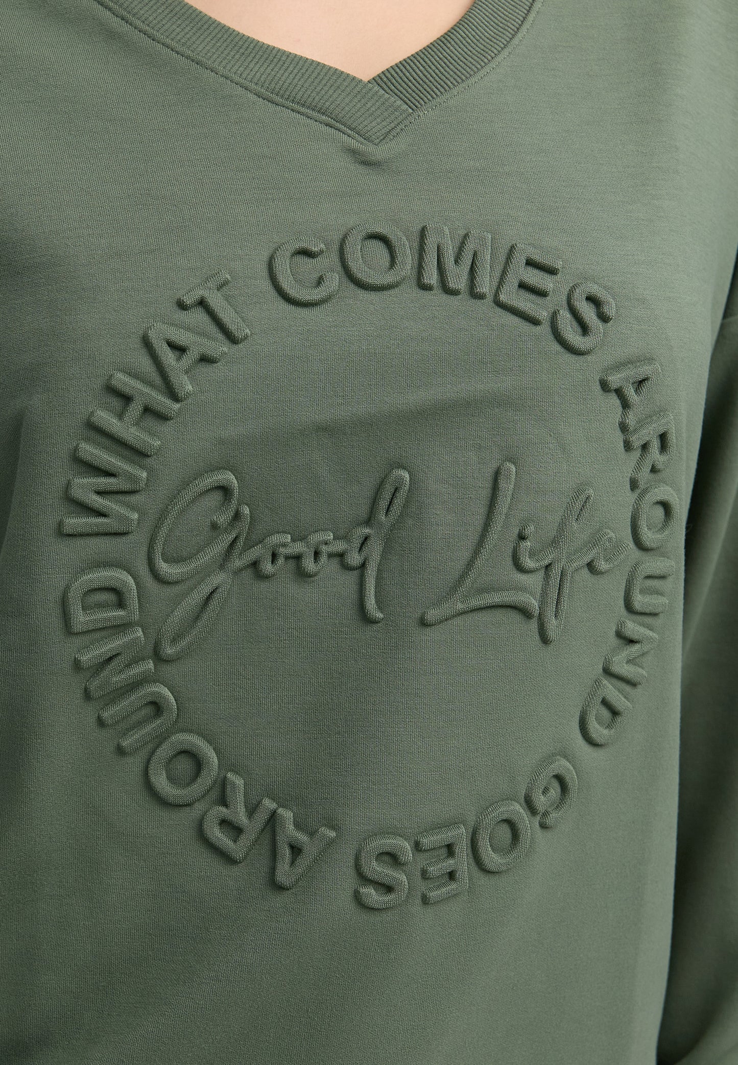 Decay Scuba Longsleeve – What Comes Around Goes Around & Good Life