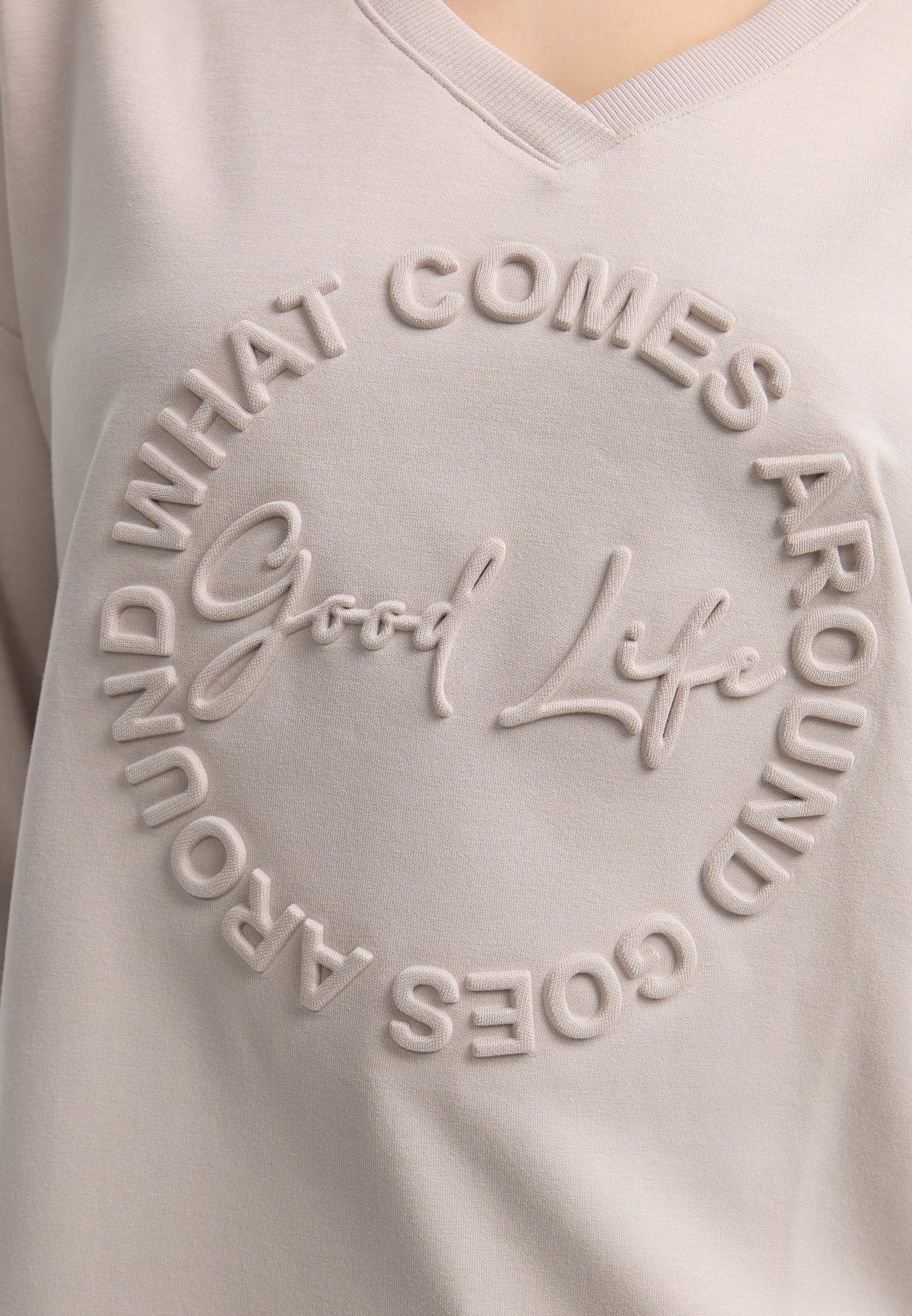 Decay Scuba Longsleeve – What Comes Around Goes Around & Good Life