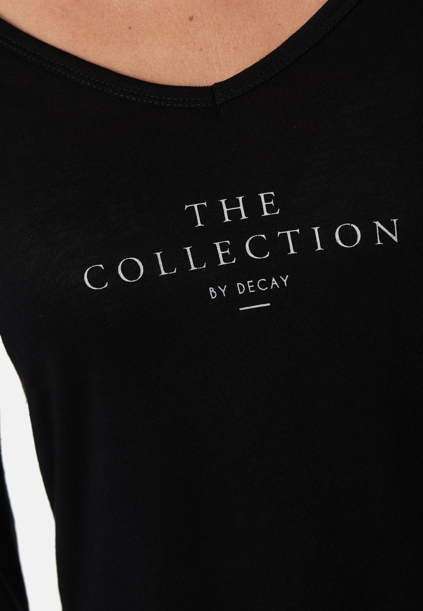 Decay Longsleeve mit V-Ausschnitt – "Decay Collection"