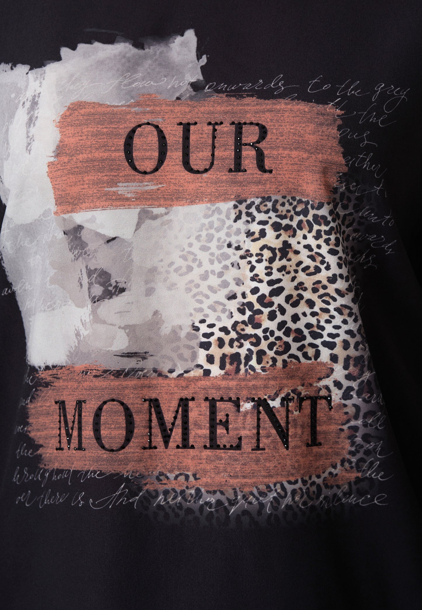 Decay Longsleeve "Our Moment" im Leo-Druck